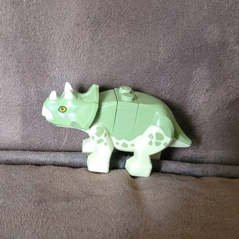 Triceratops Lego Baby Jurassic World
